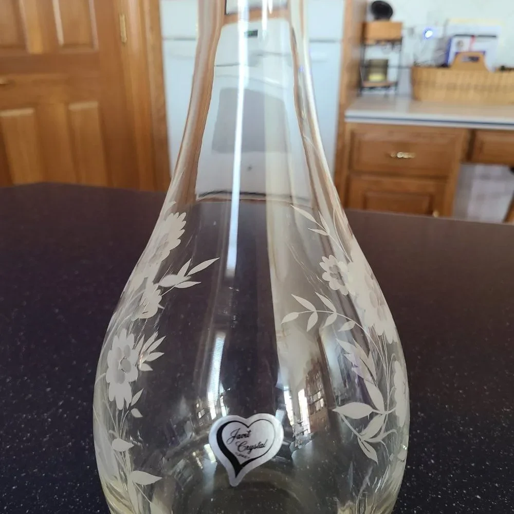 Javit Crystal Wine Decanter Made In Turkey Etched Floral Glass Barware